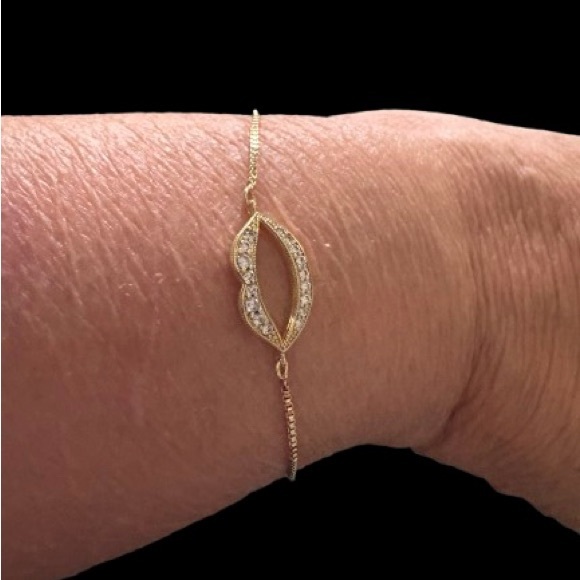Pretty Bird Jewelry Jewelry - Pretty Bird Jewelry Gold Tone and Clear CZ Slider Bracelet